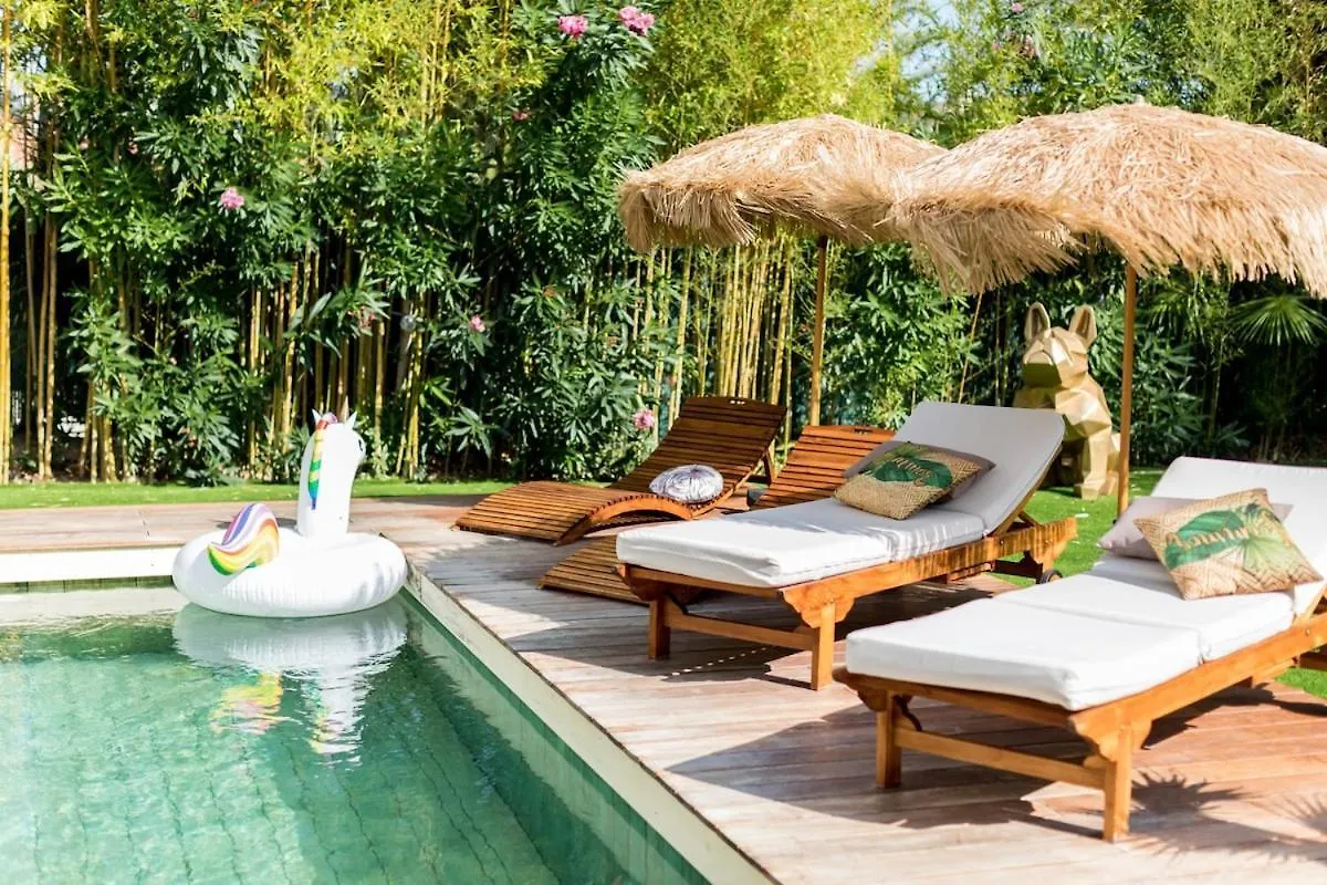 220M2 - Pool Villa, 4 Bedrooms, Hot Tub Cannes France