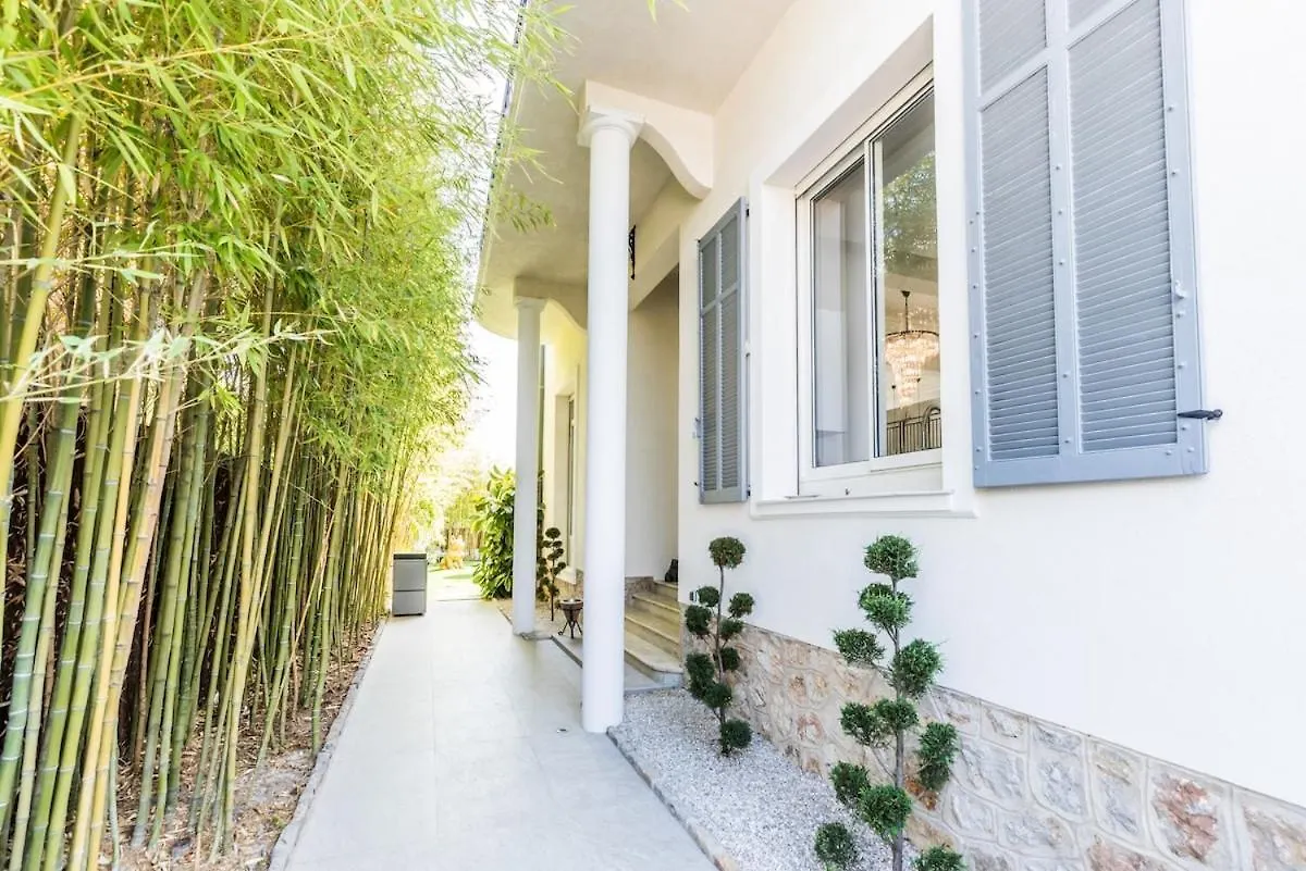 220M2 - Pool Villa, 4 Bedrooms, Hot Tub Cannes Villa