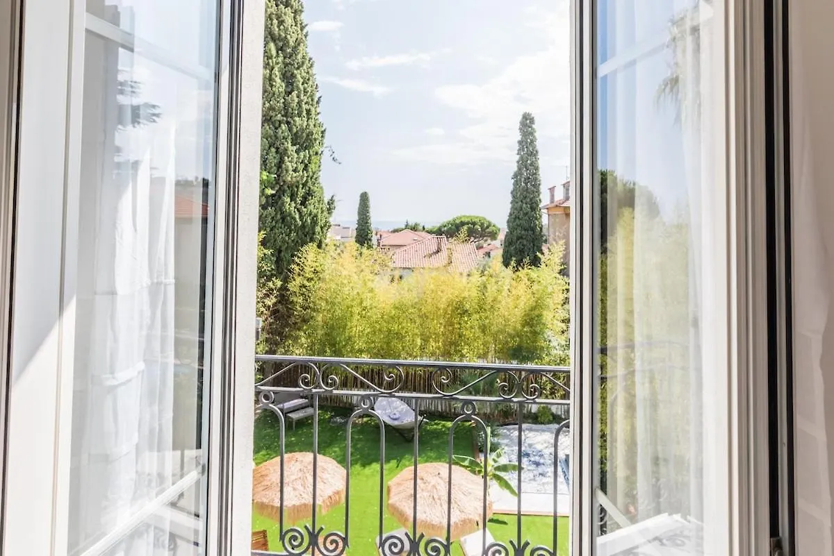 220M2 - Pool Villa, 4 Bedrooms, Hot Tub Cannes Villa